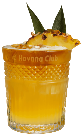 Cocktail Mai Tai avec ananas